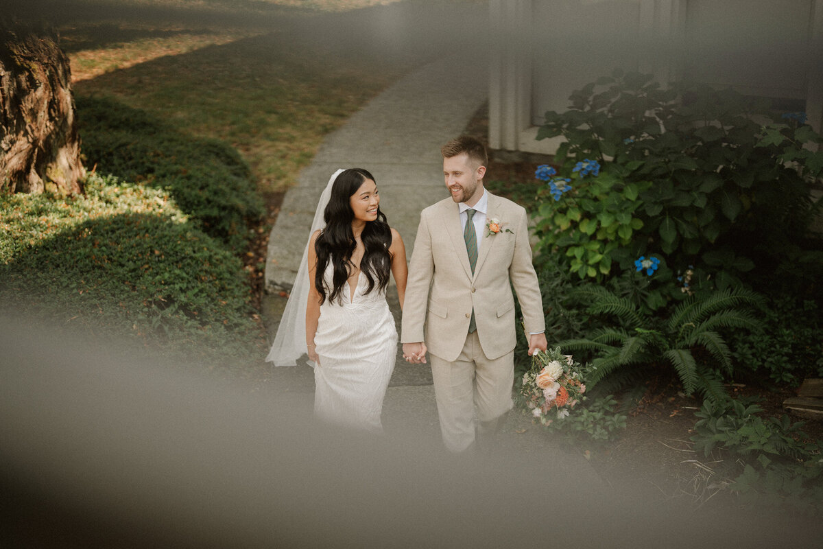 vancouver-wedding-photographer-museum-of-vancouver-summer-002