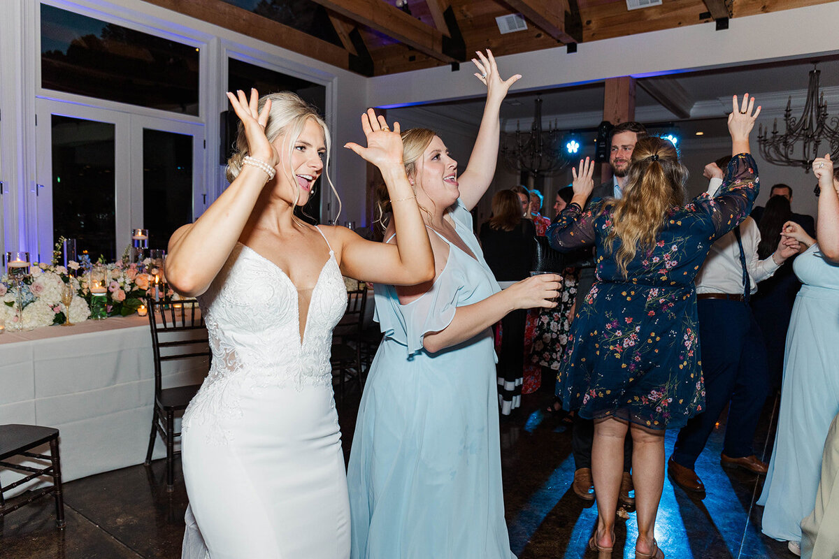 Hix-Wedding-Swan-Lake-Overlook-SNEAKPEEK-195