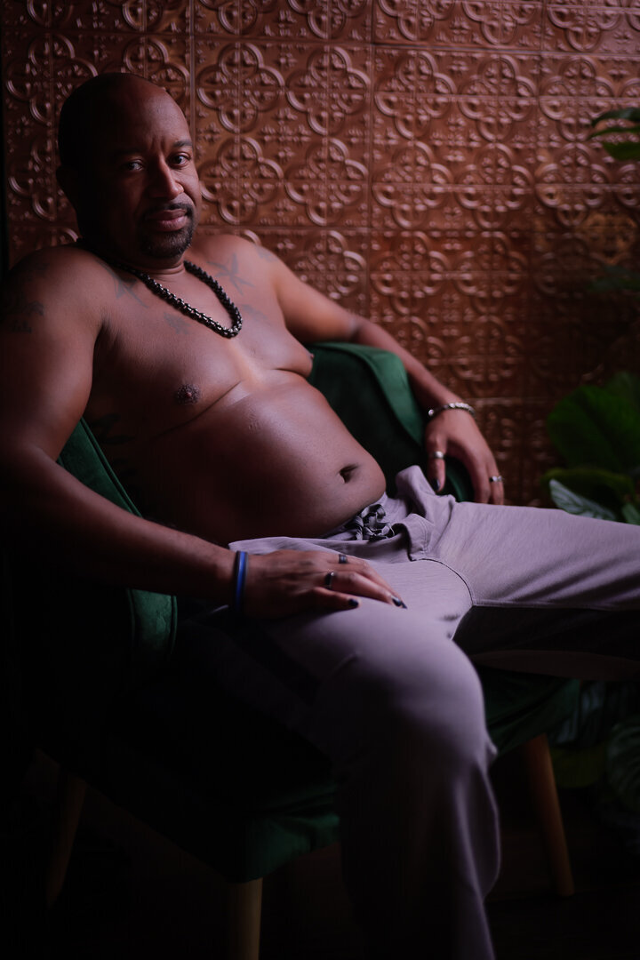 dallas-boudoir-photography-bepresentstudios-JT_graysweatpants-37