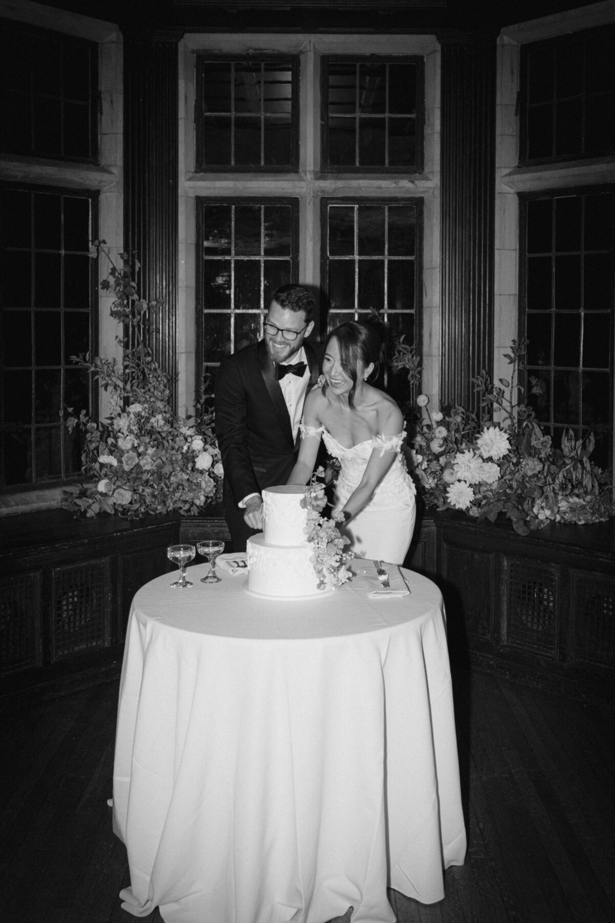 Grace & Ardor Co. East Coast Wedding Engagement Photography Pennsylvania New York City New Jersey Timeless Bold Art Direction Editorial Erin McGeever Parque Ridley Creek Glen Mills Philadelphia-71