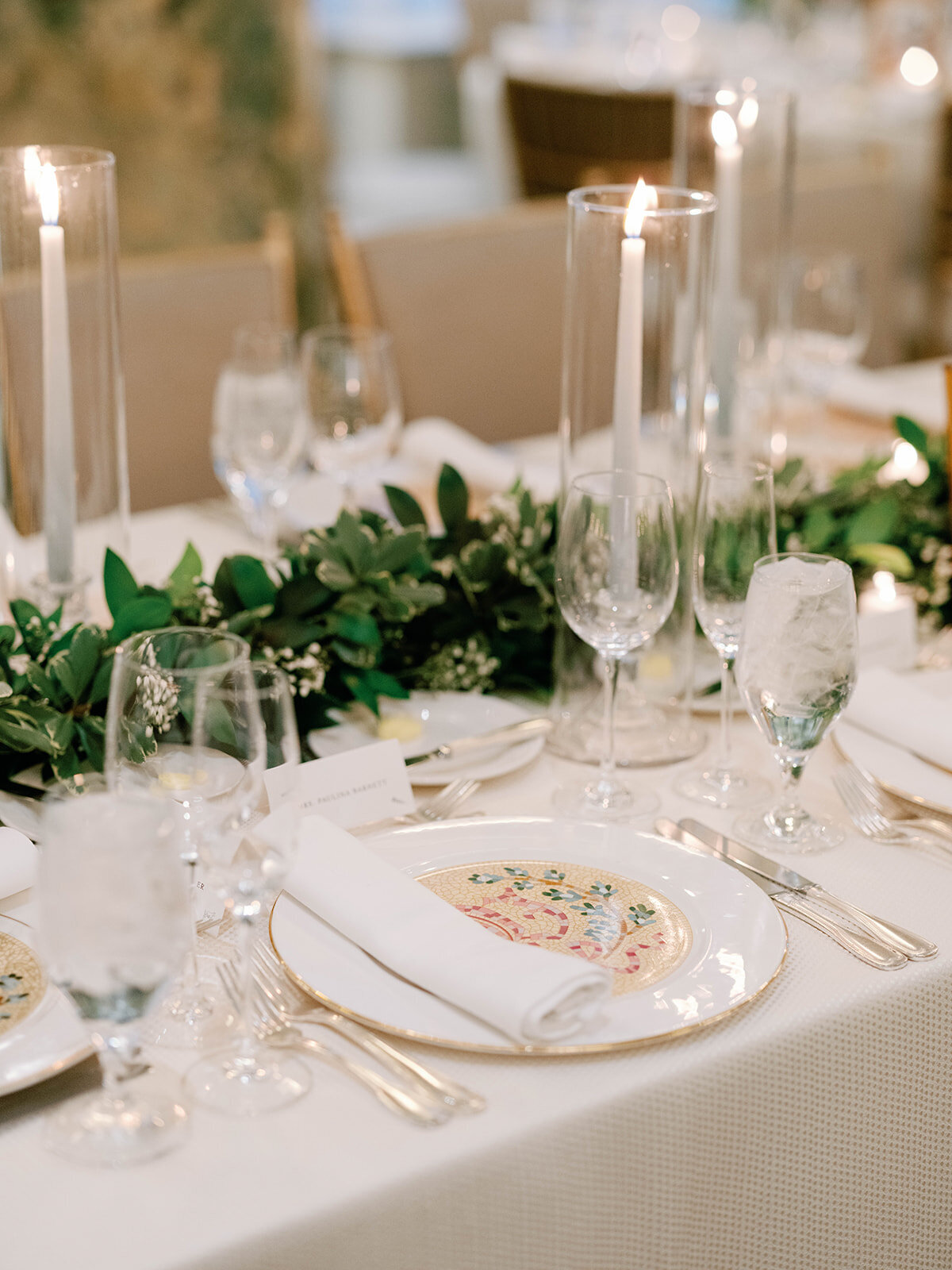 Classic wedding decor for reception at the Willard