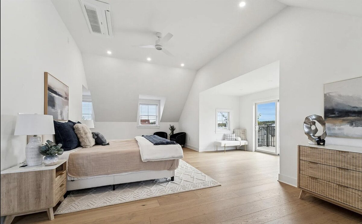 Kelly DeTommaso Elegant Transitions Ambler Unit A - Primary Bedroom 1