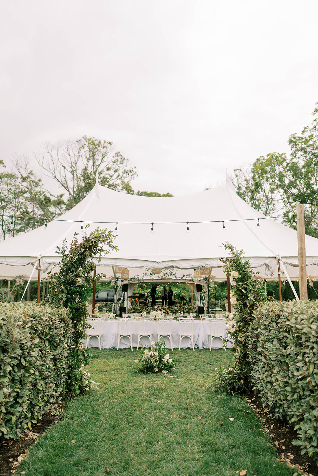 du_soleil_photographie_beach_plum_farm_wedding_katie_dave_clover_events_co-796