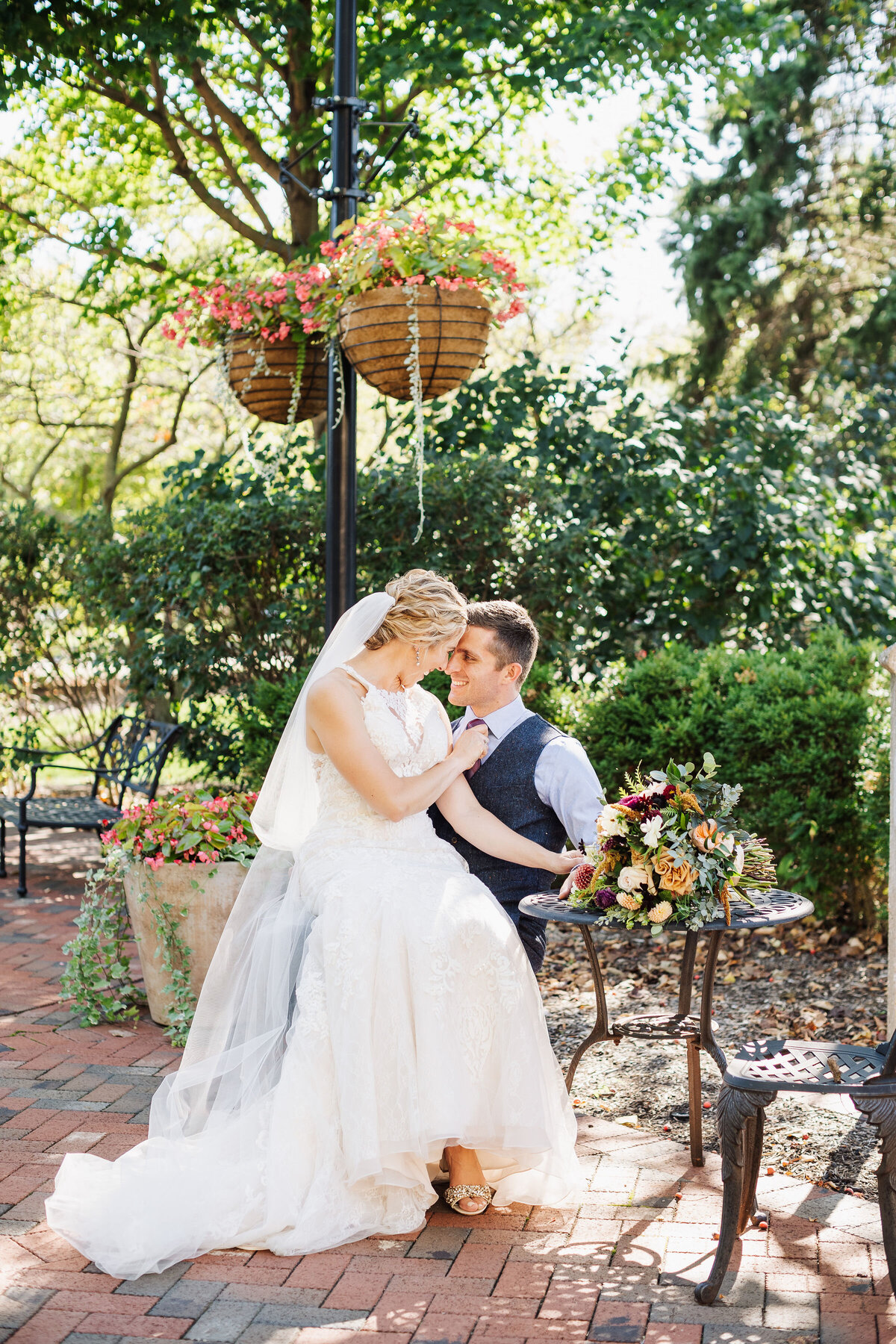 DSC00265ewingmanorbloomingtonilweddingphotographerpamcooley