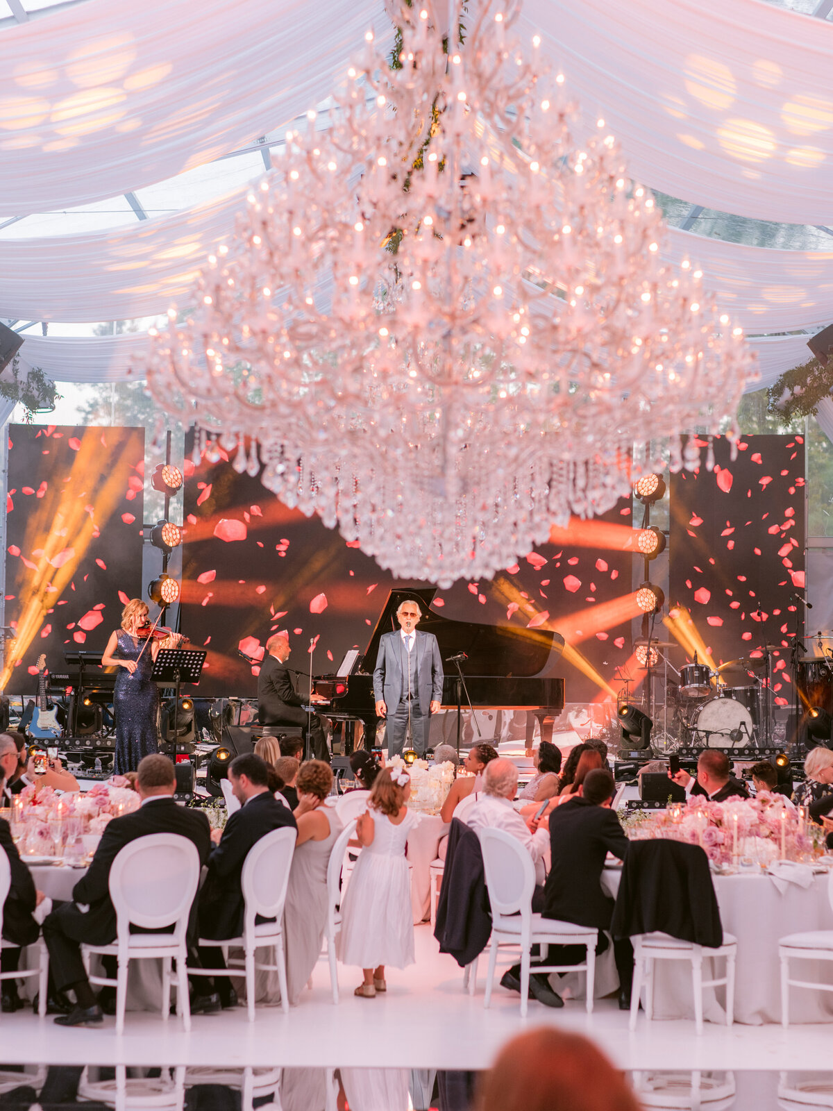 24-VIP-event- entertainment-andrea-bocelli-agency-italy-and-europe-Eventoile-14