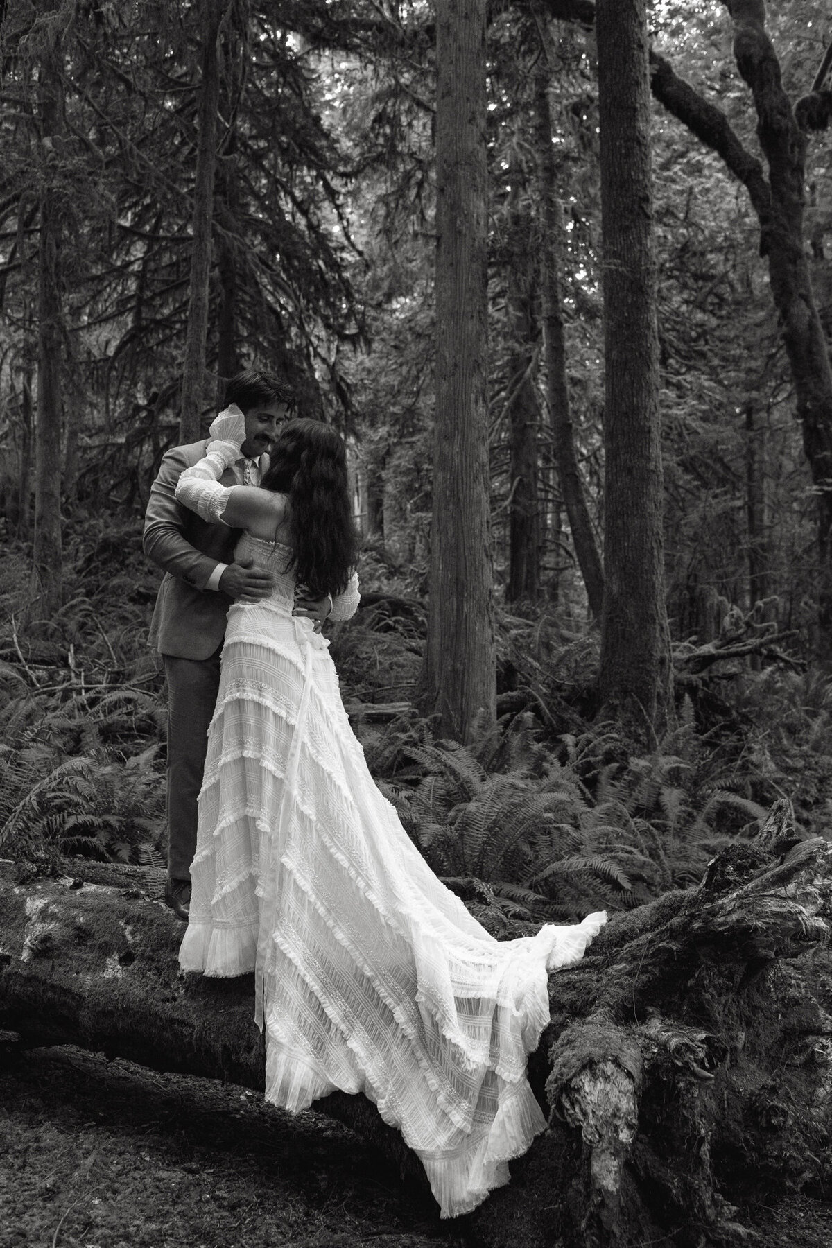 jamie-and-brian-chelsea-brown-photo-sunshine-coast-bc-wedding-photographer-192