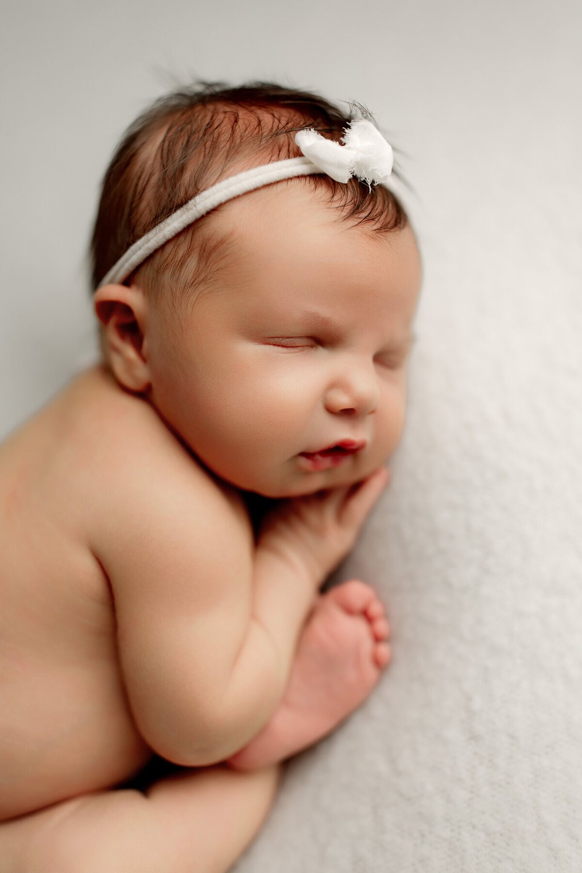 NWA newborn photographer, newborn portraits NW Arkansas newborn photographer near me, professional newborn photos