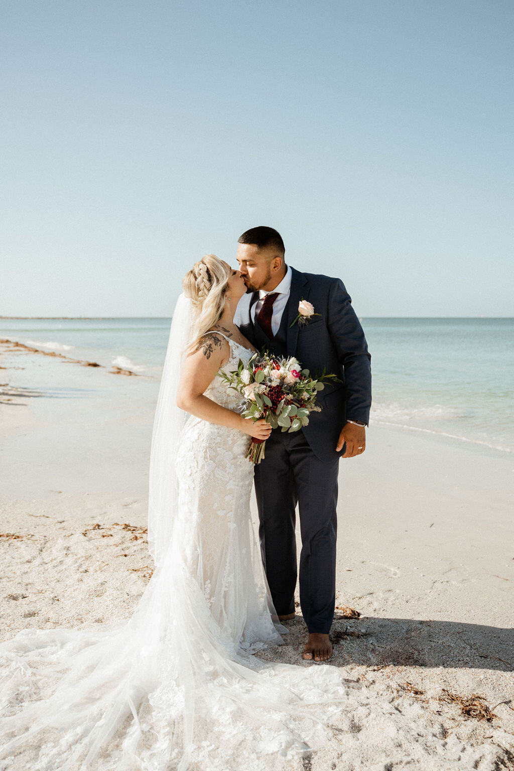 carolyn-rowe-photo-hyatt-regency-clearwater-elopement-chantilly-chic-celebrations-18