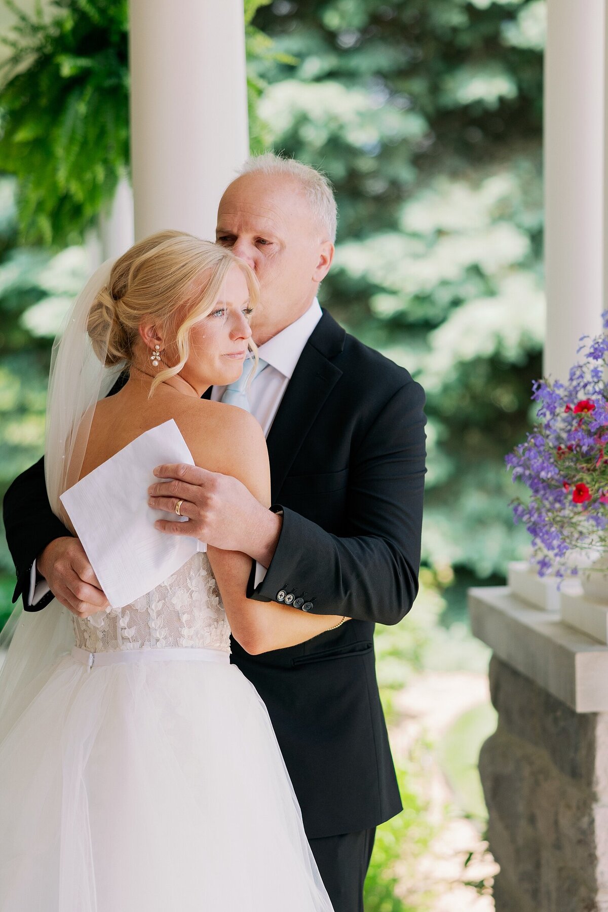 Oak-pointe-country-club-wedding_1283