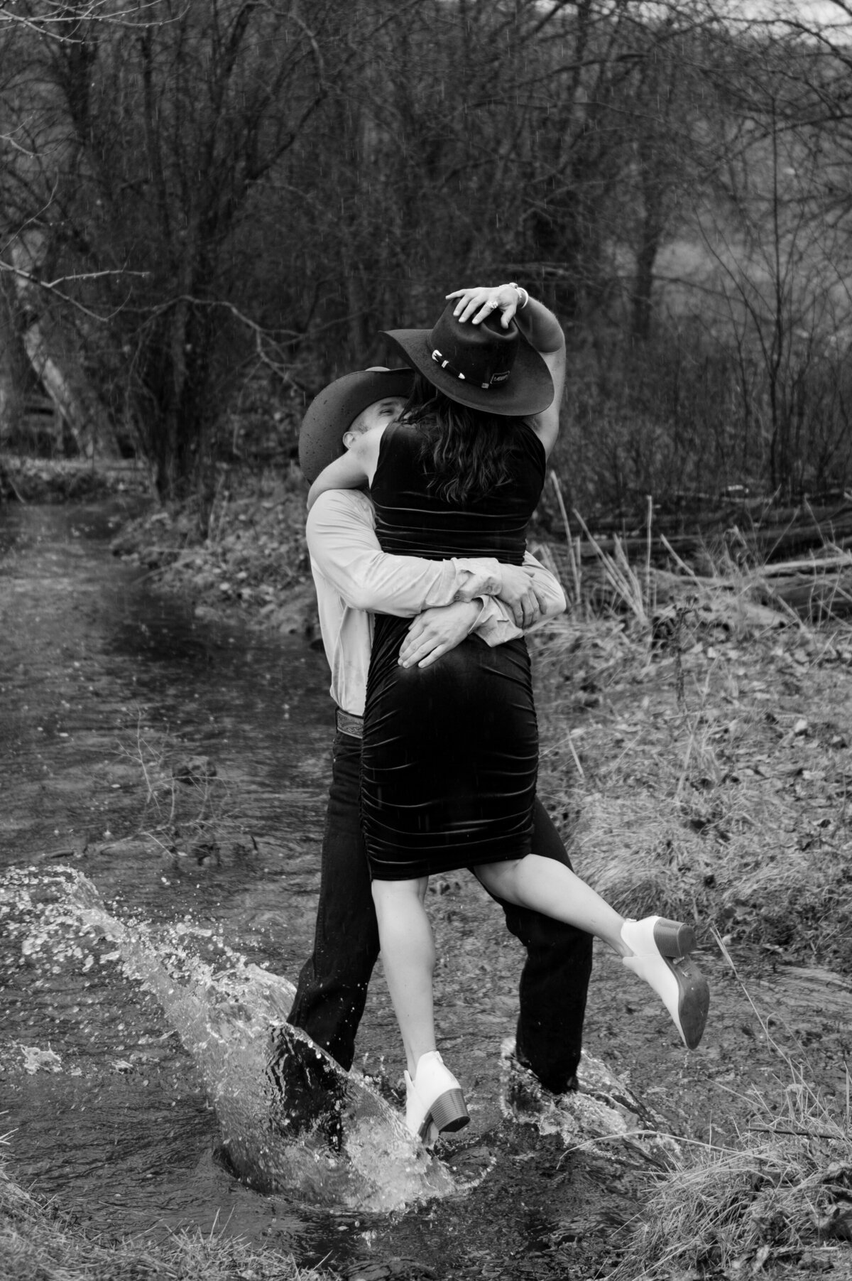 presley-gray-photo-montana-western-style-engagement-4574-2