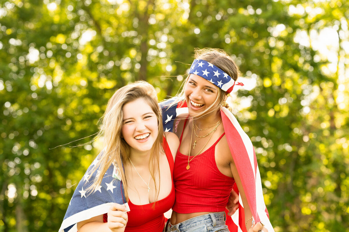 Cleveland-Akron-Senior-Portrait-model-team-bestfriends-july4th