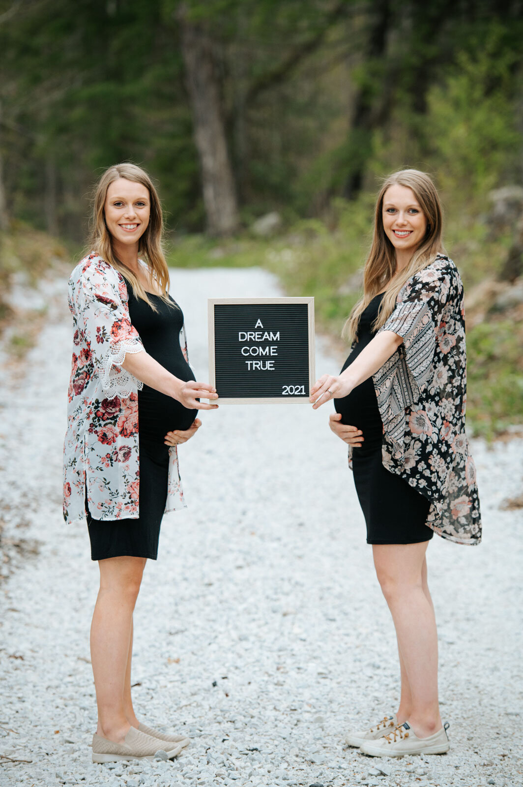 twin sisters pregnant maternity