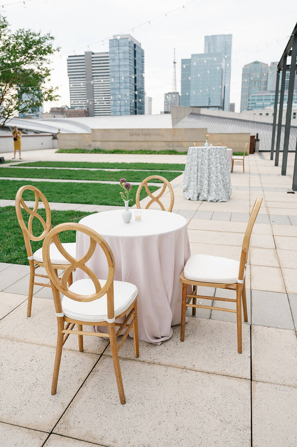 32.disco-garden-party-country-music-hall-of-fame-modern-vintage-events