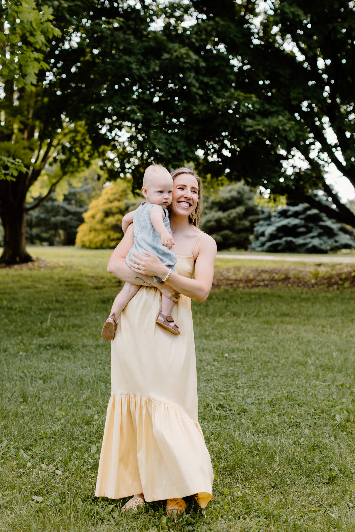 christina_ney_photography_wedding_engagement_lifestyle_photographer_dubuque_iowa_wedding_planning_assistance_adventurous_bold_laidback Family Photography56