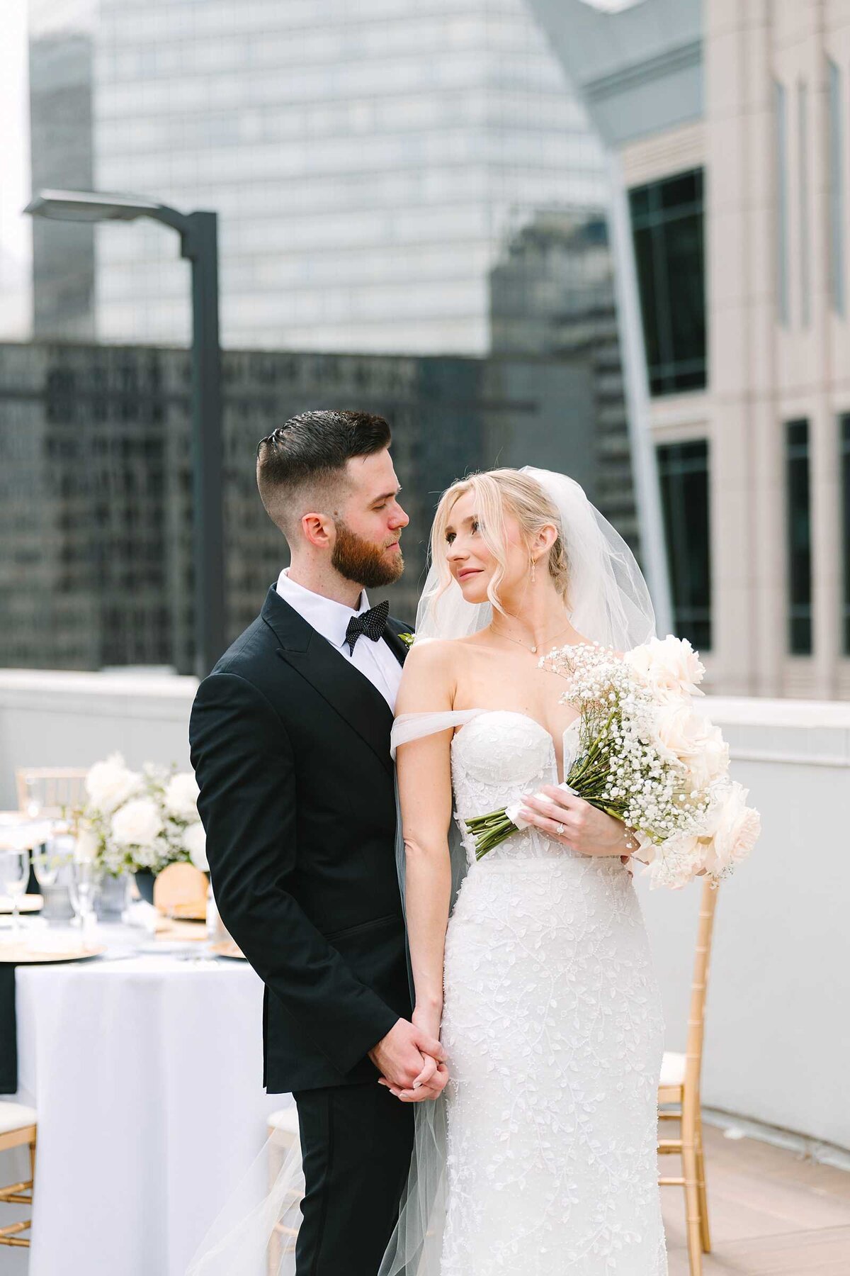 doubletree rooftop charlotte wedding photographer-20_jamie marie photography