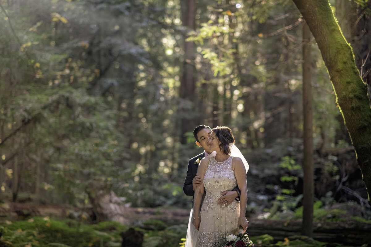 Redway-California-elopement-photographer-Parky's-Pics-Photography-redwoods-elopement-Avenue-of-the-Giants-Pepperwood-California-07.jpg