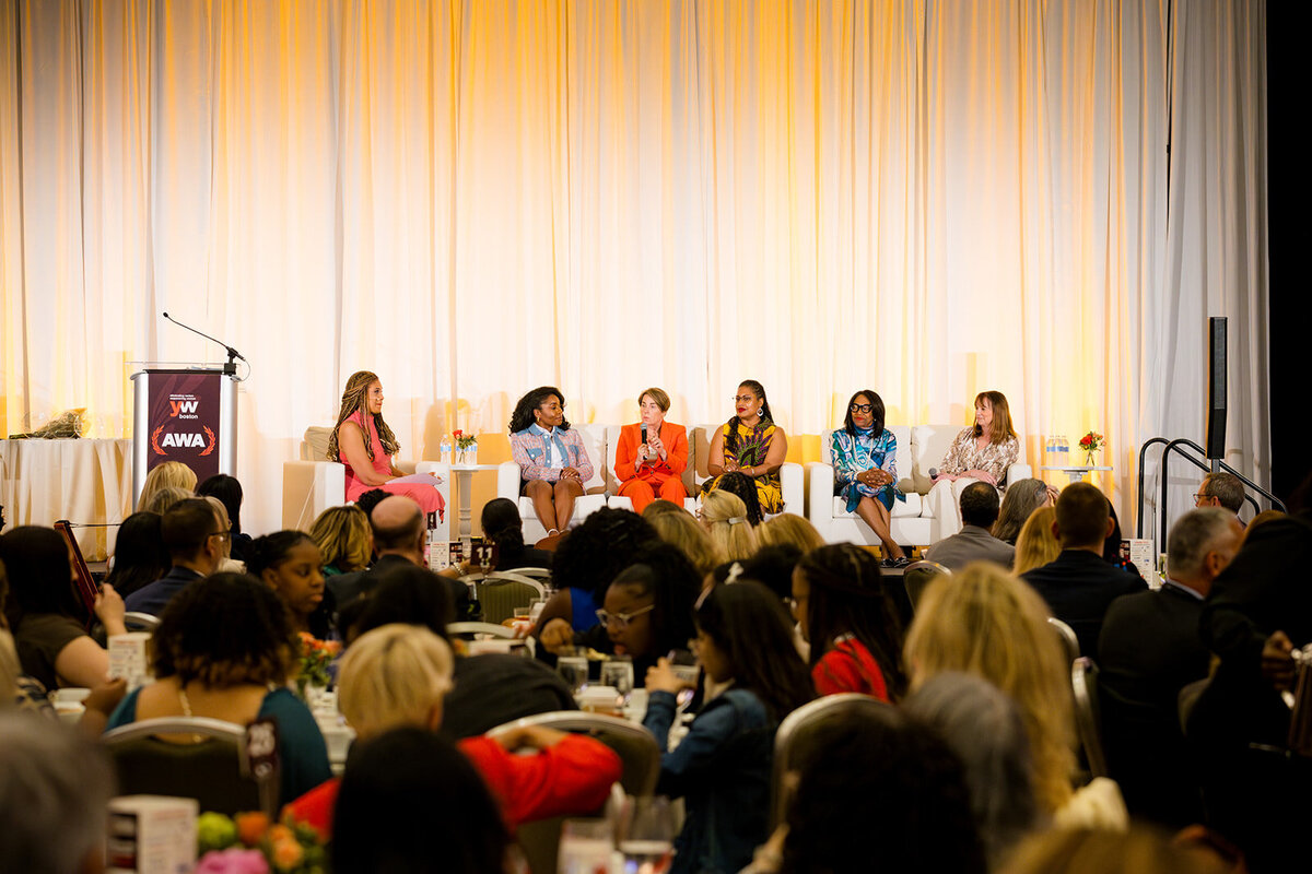 YWBostonAnnualAcademyofWomenAchieversLuncheon2024_Reception_0227