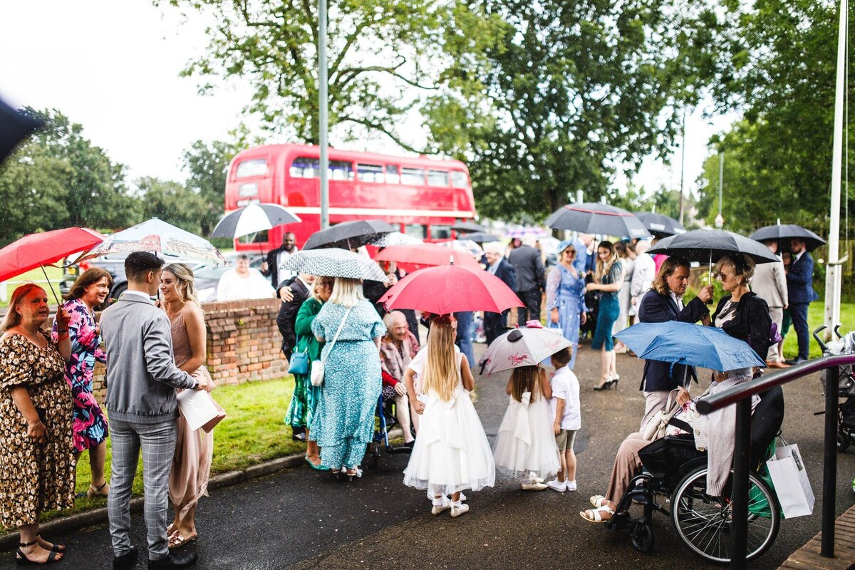 Natural Wedding Photographer Kent_CL elliharry - The lorship pub-london wedding-117-1