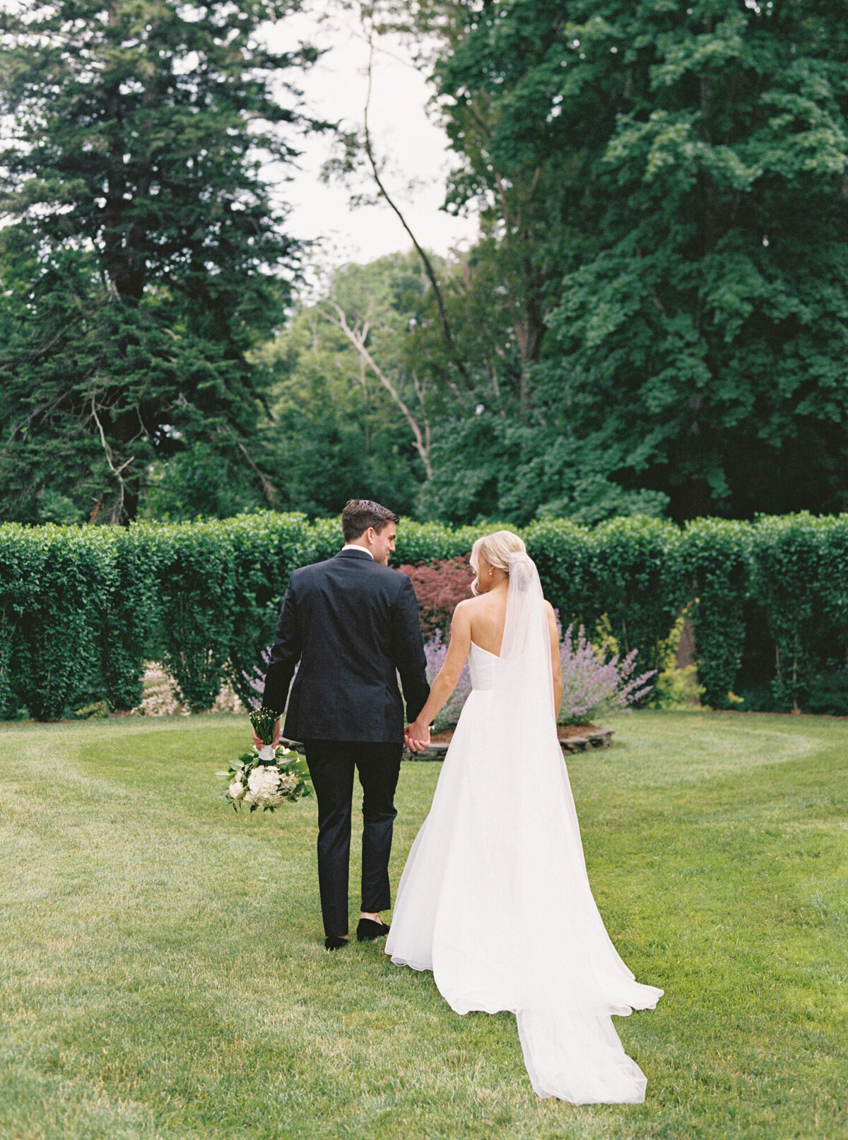 Glen Manor RI Wedding-Halie Child Photography-39
