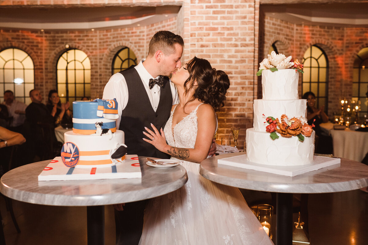 whimsical-wedding-photographer-nj-by-suess-moments-at-the-perona-farms-refinery