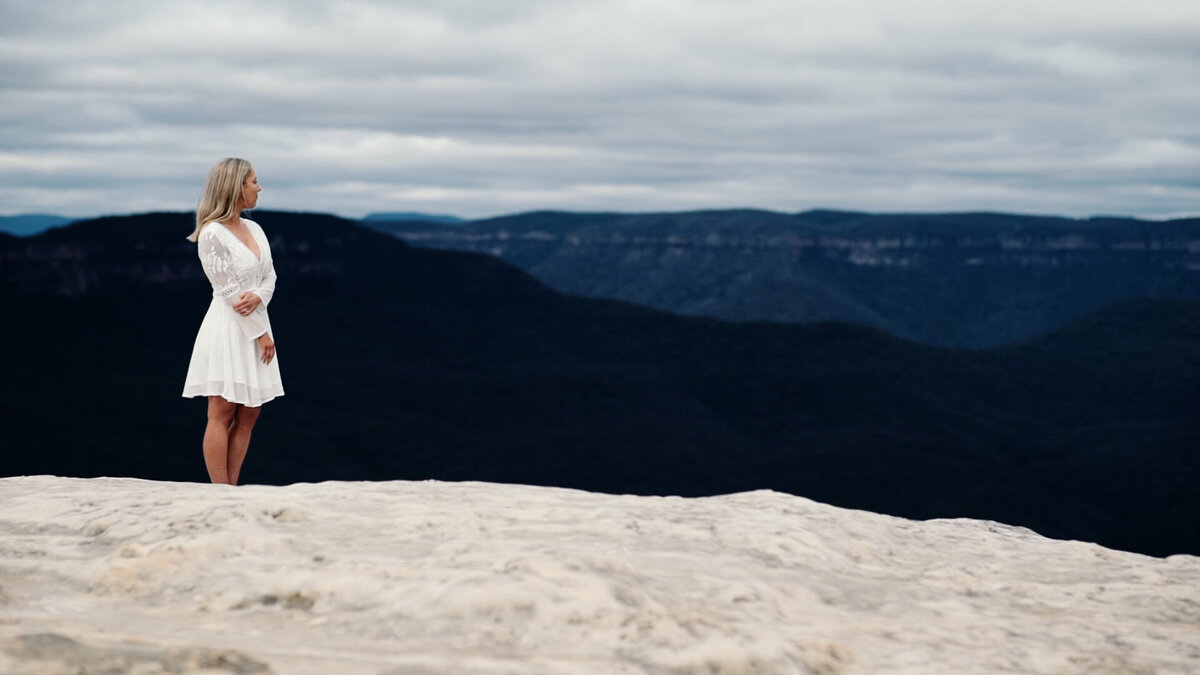 Jess+Luke-Blue-Mountains-Seclusions-The-Beginning19