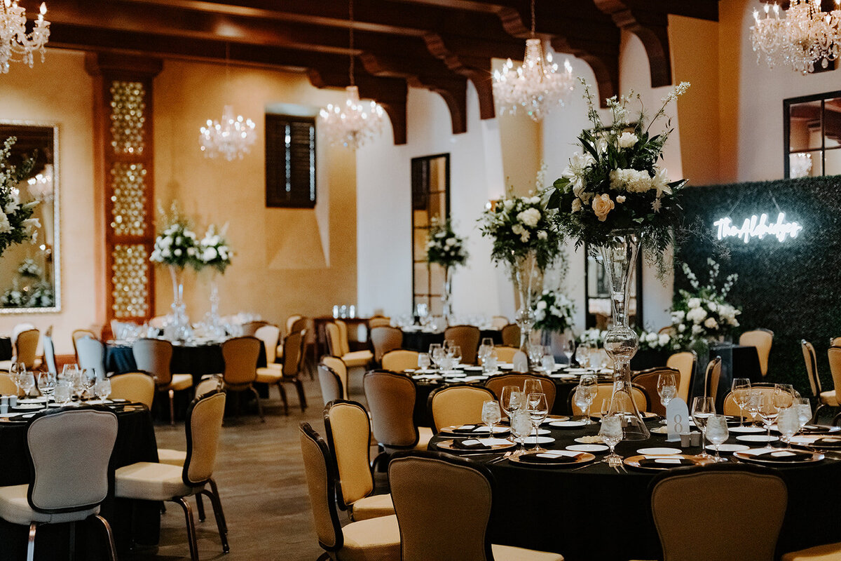 Classic Scottsdale, Arizona wedding celebration planned by BTO Events