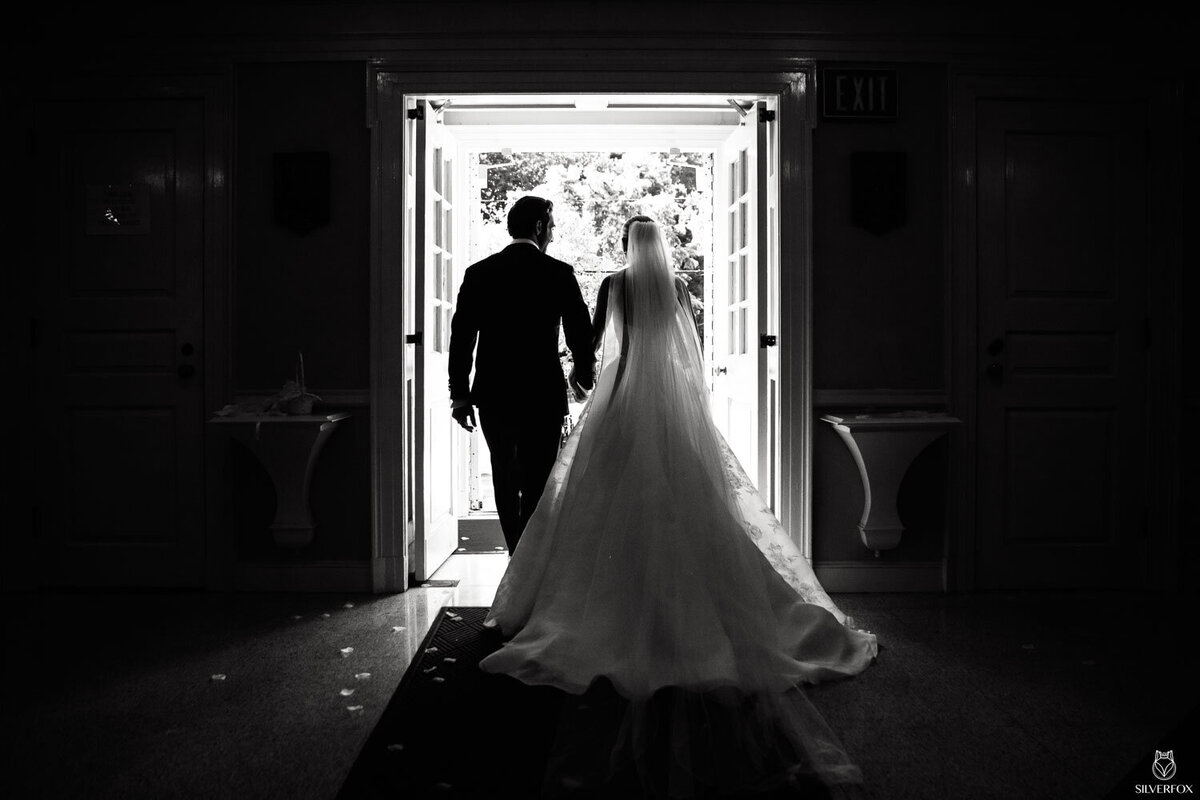 just-married-wedding-ceremony