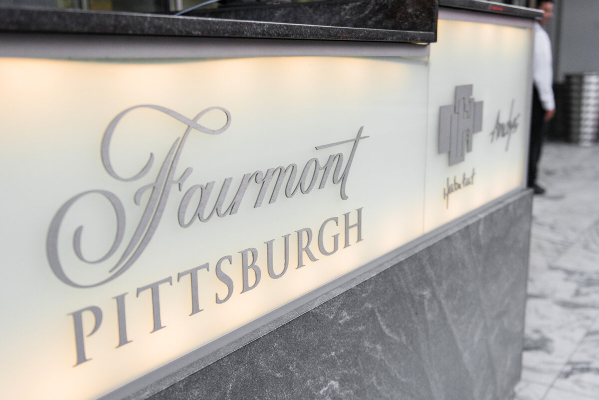 sign fairmont hotel