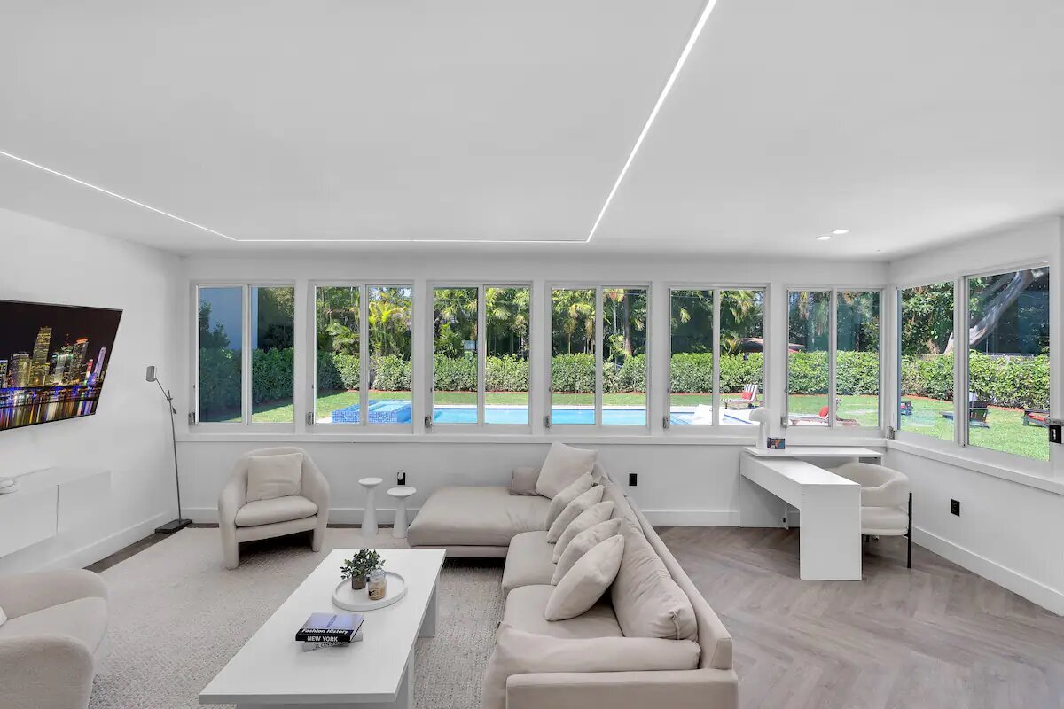 Living Room (1)
