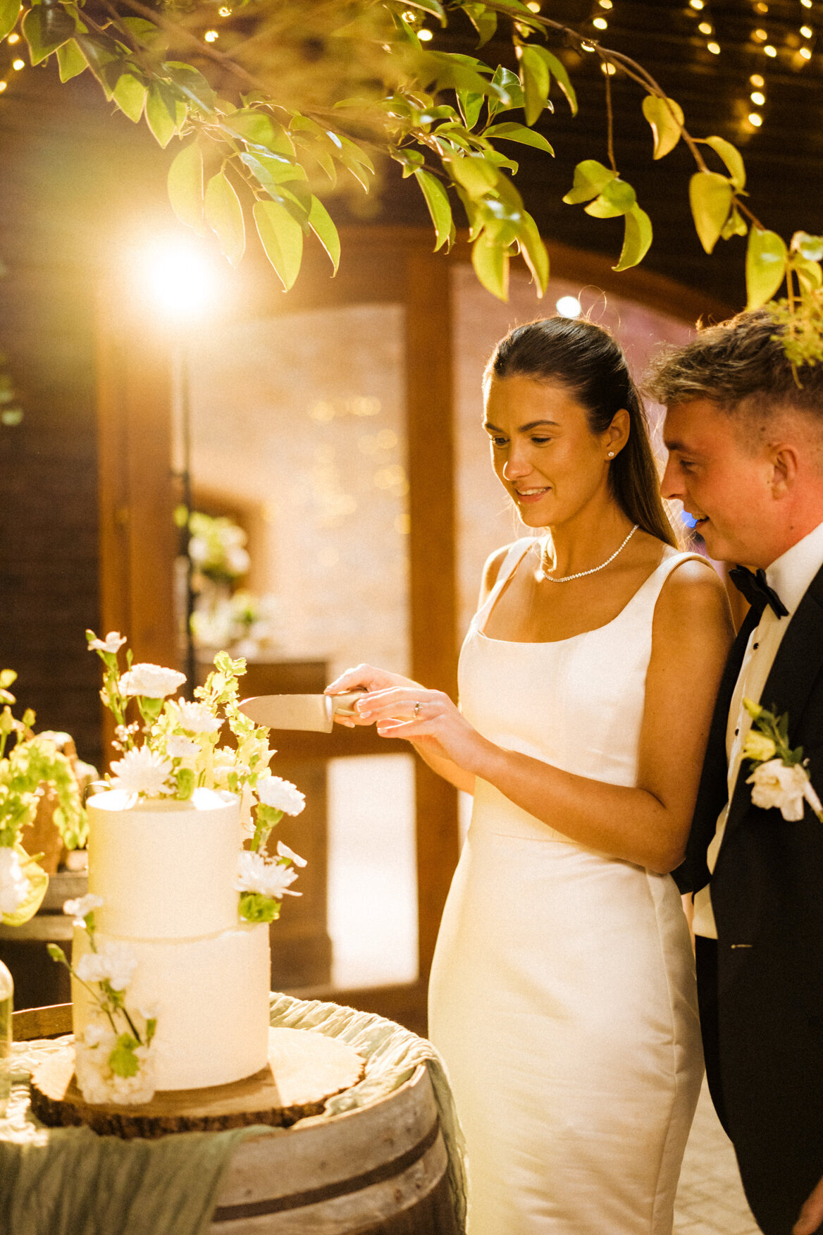 wedding-cake-cutting-and-champagne-french-chateau2