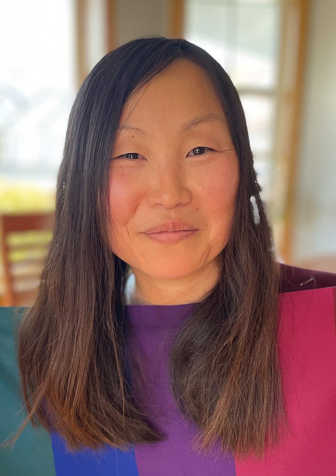 dark-winter-color-season-tess