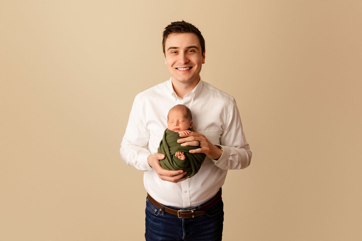 Brookfield-Newborn-Photographer-30