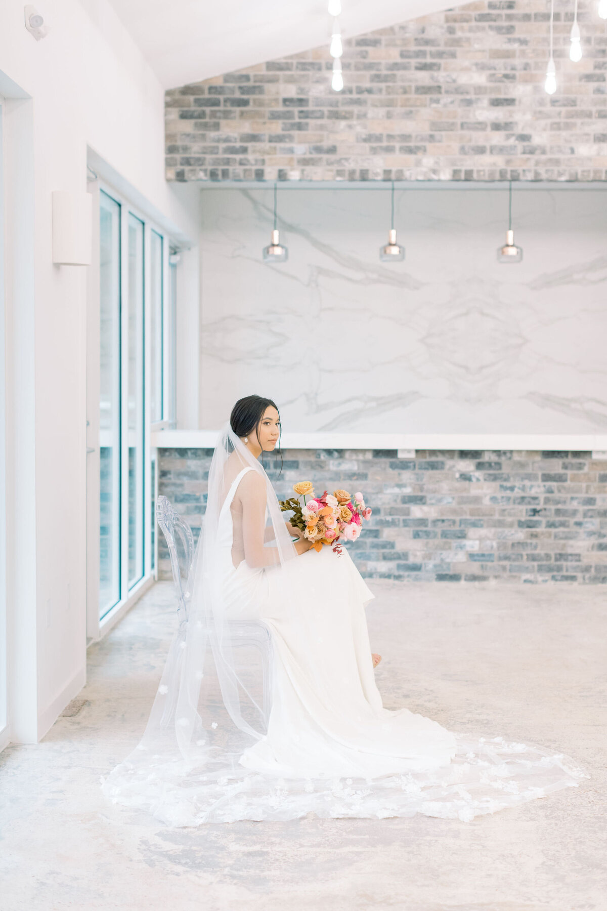 colorful-geometric-bridal-forever5-houston-styled-shoot-19