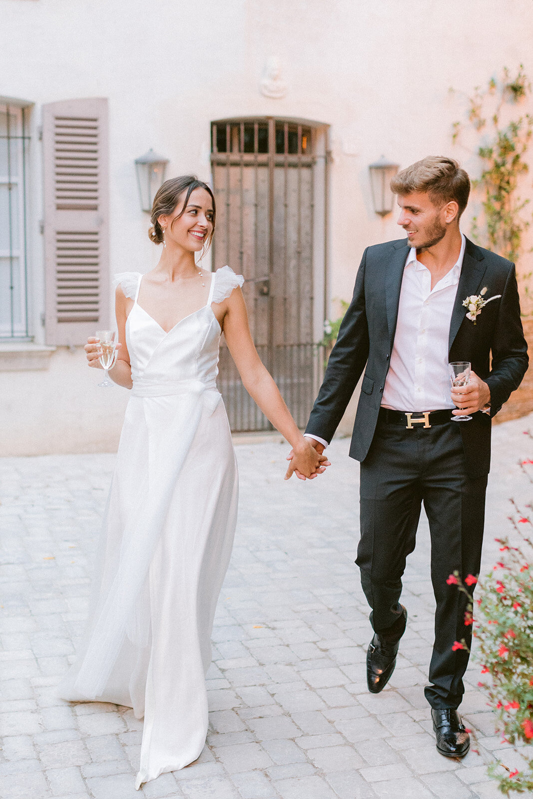 Louise Valentine bridal campaign in Saint Tropez - Veronique Lorre artistic direction - Thomas audiffren photography27