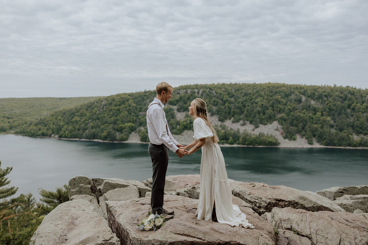 devils-lake-elopement-18