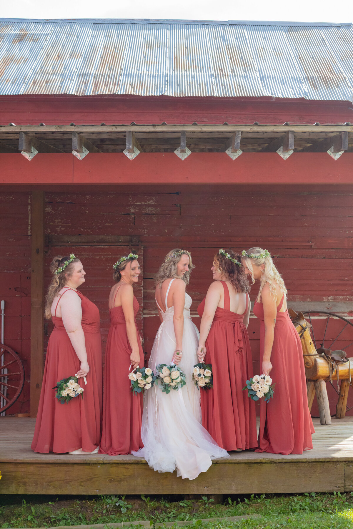 Schultz's-Country-Barn-Eleva-Wisconsin-Wedding-031