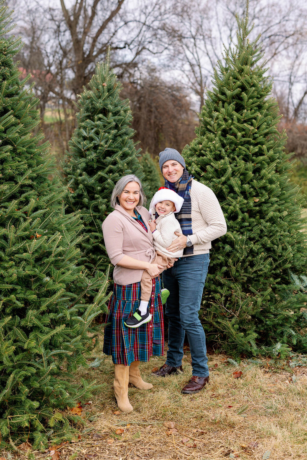 christmas-tree-mini-sessions-family-photography-6-2