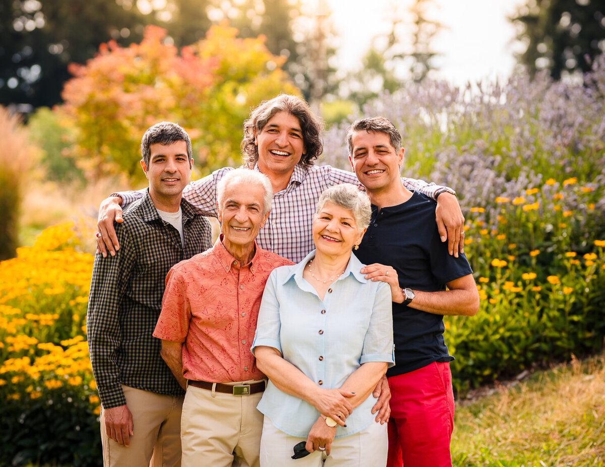 downtown-redmond-family-portrait
