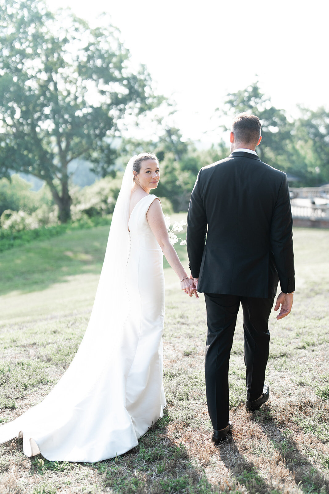 Hannah Malloy Virginia Wedding and Family Photographer