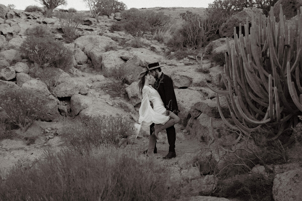 05459-Lisa Roeder Photography - Tenerife Elopement