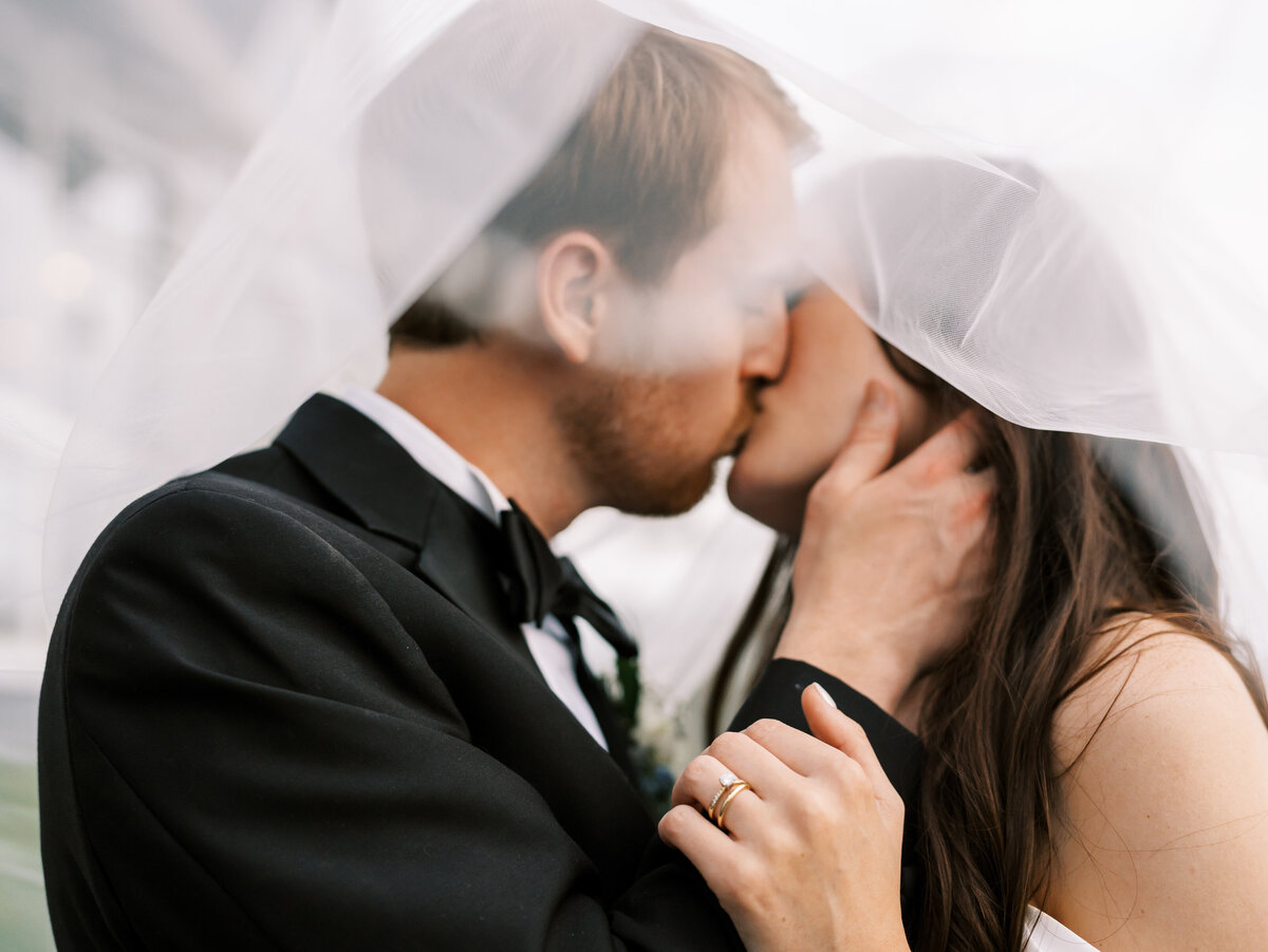 Anne and Cameron Sneak Peek 102