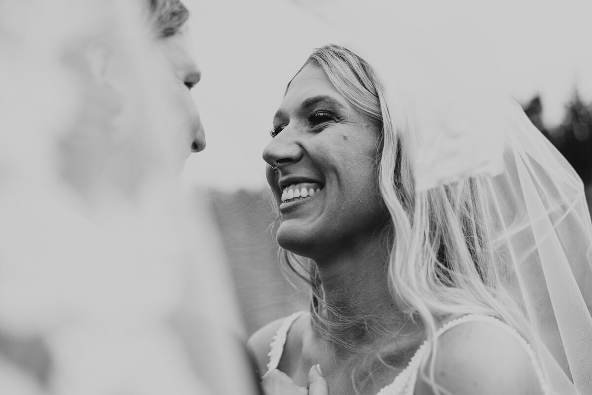 Sara + Lucas Sneak Peeks-57