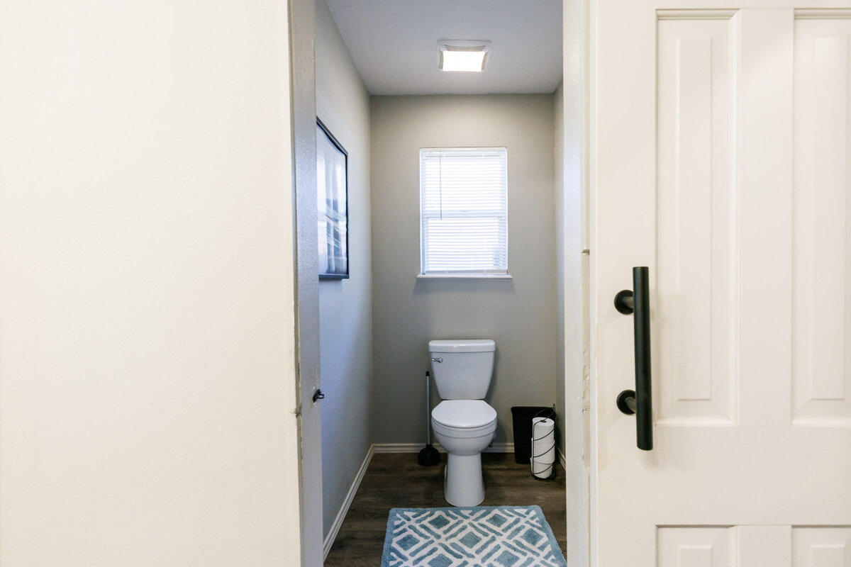 bathroom2