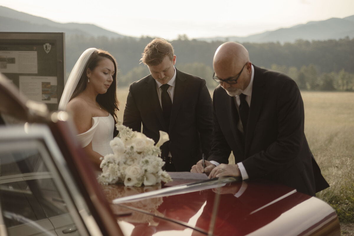 smoky mountain elopement photographer (15)