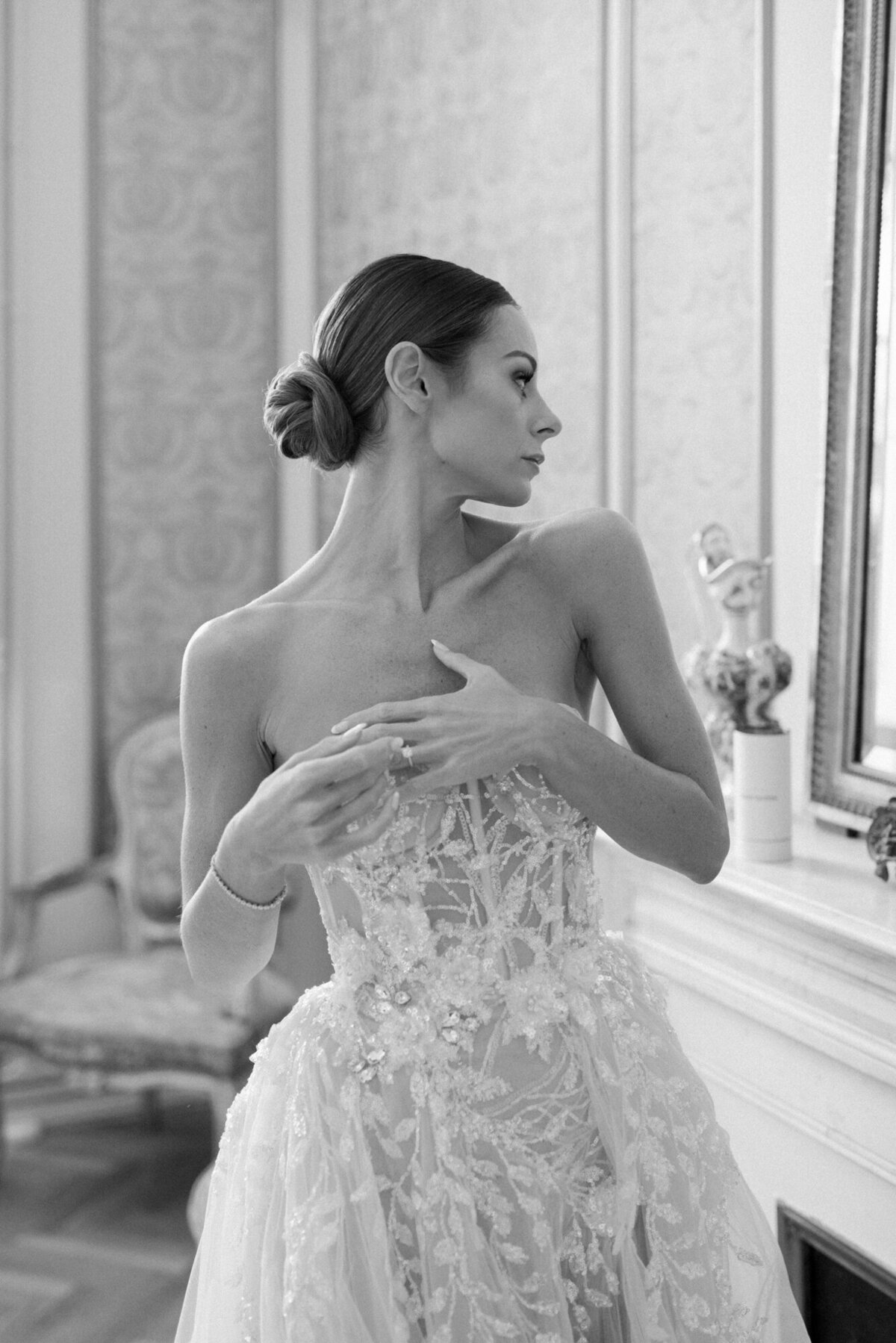Maïlys Fortune Photography Husband Wife Wedding Weddings Photography France Switzerland Italy Timeless Dreamy Imagery Bilingual French English Destination Weddings Destination Wedding Provence French Riviera Paris Lake Como Tuscany56