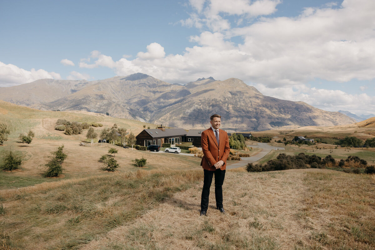 Queenstown elopement photographer, whimsical elopement at Jacks Point with celebrant Phillipa Thomas
