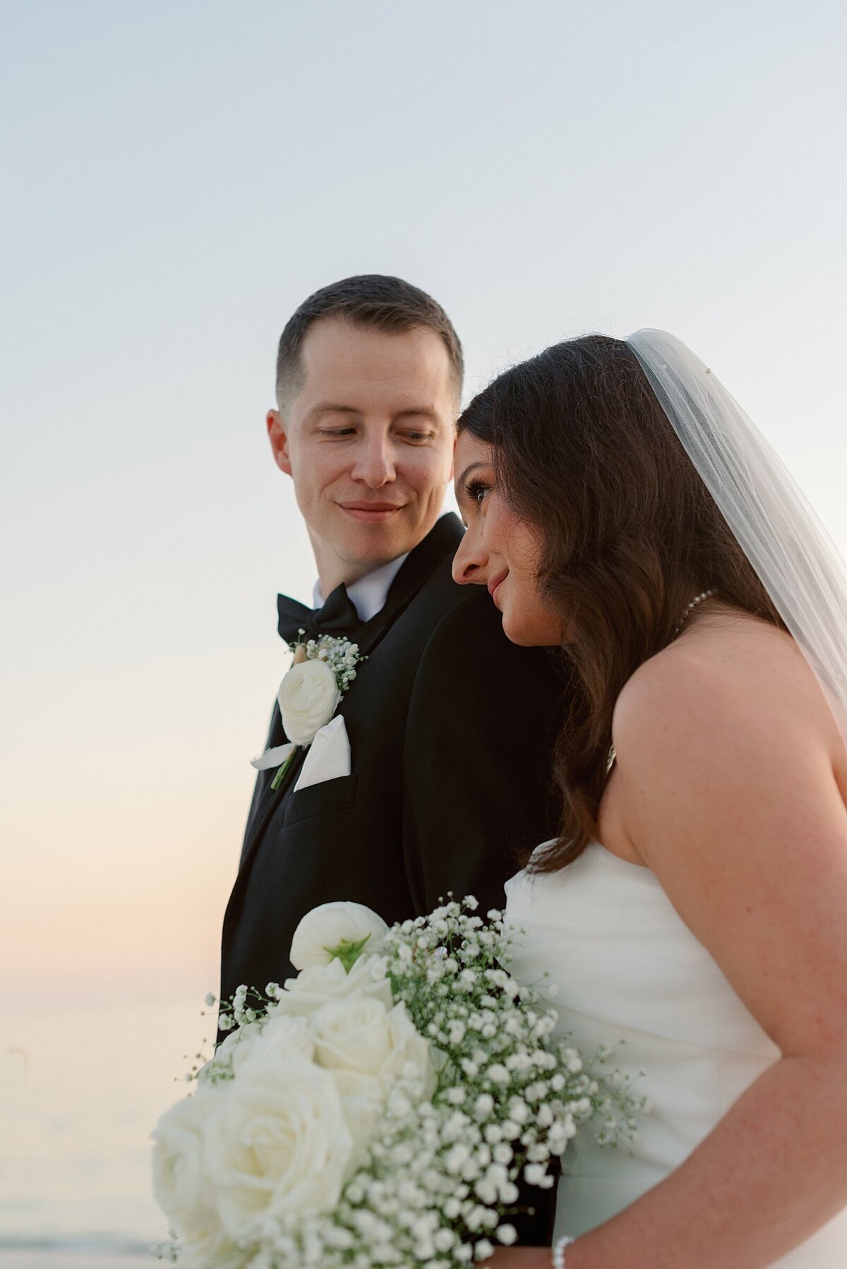 Lido-Beach-Resort-Wedding_0075