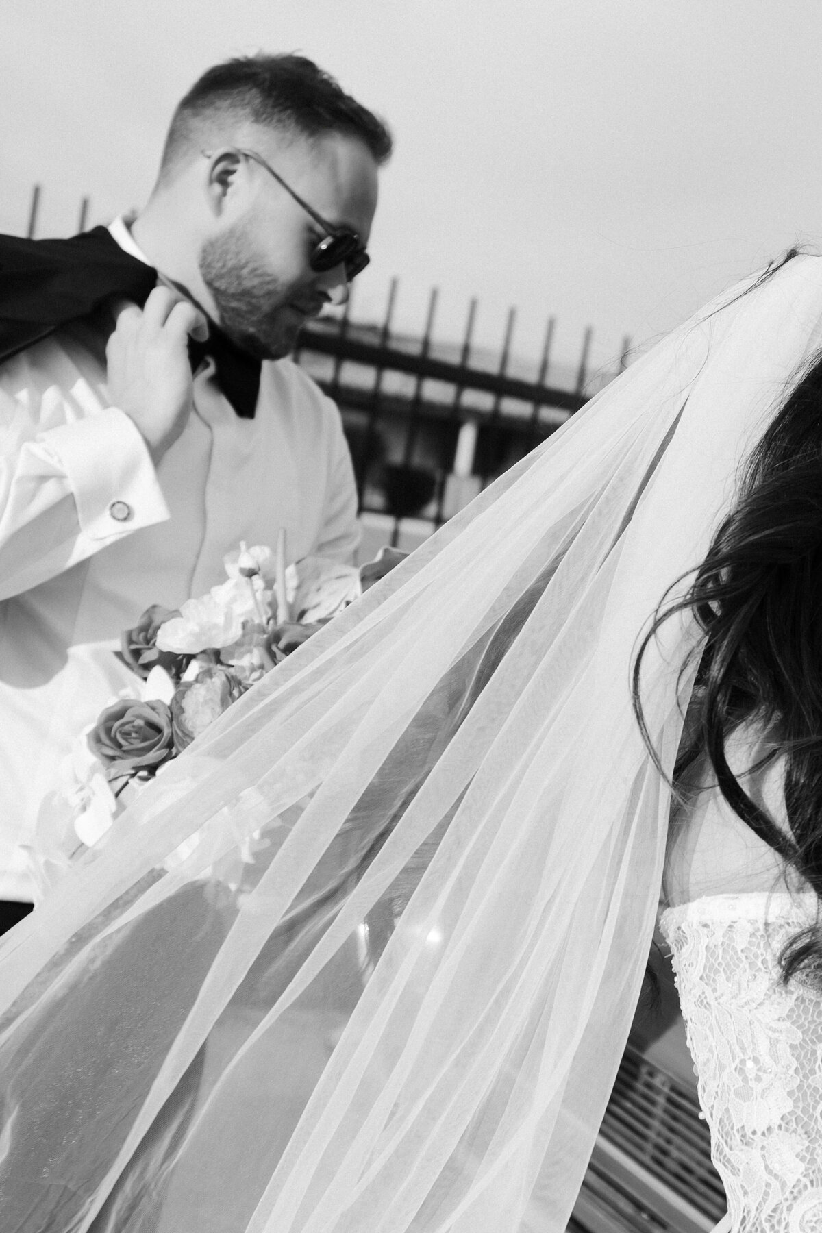 69riskyexposure_hannah-rory_las-vegas-elopement-photography