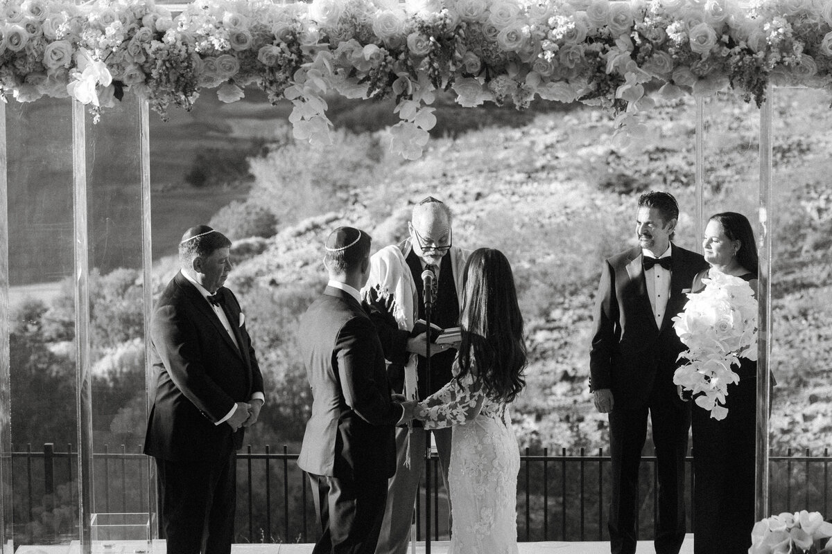 Black tie wedding at the Lindsey Residence in Las Vegas - 30