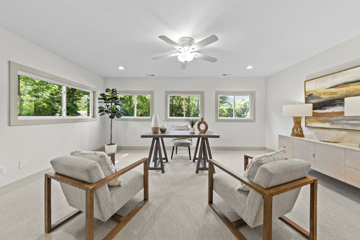 23-web-or-mls-4213Countryclub023